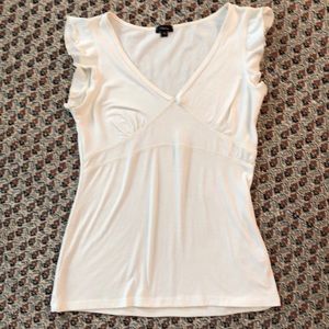 Sale 🎈3/$20 EUC Storm Cream Top size M